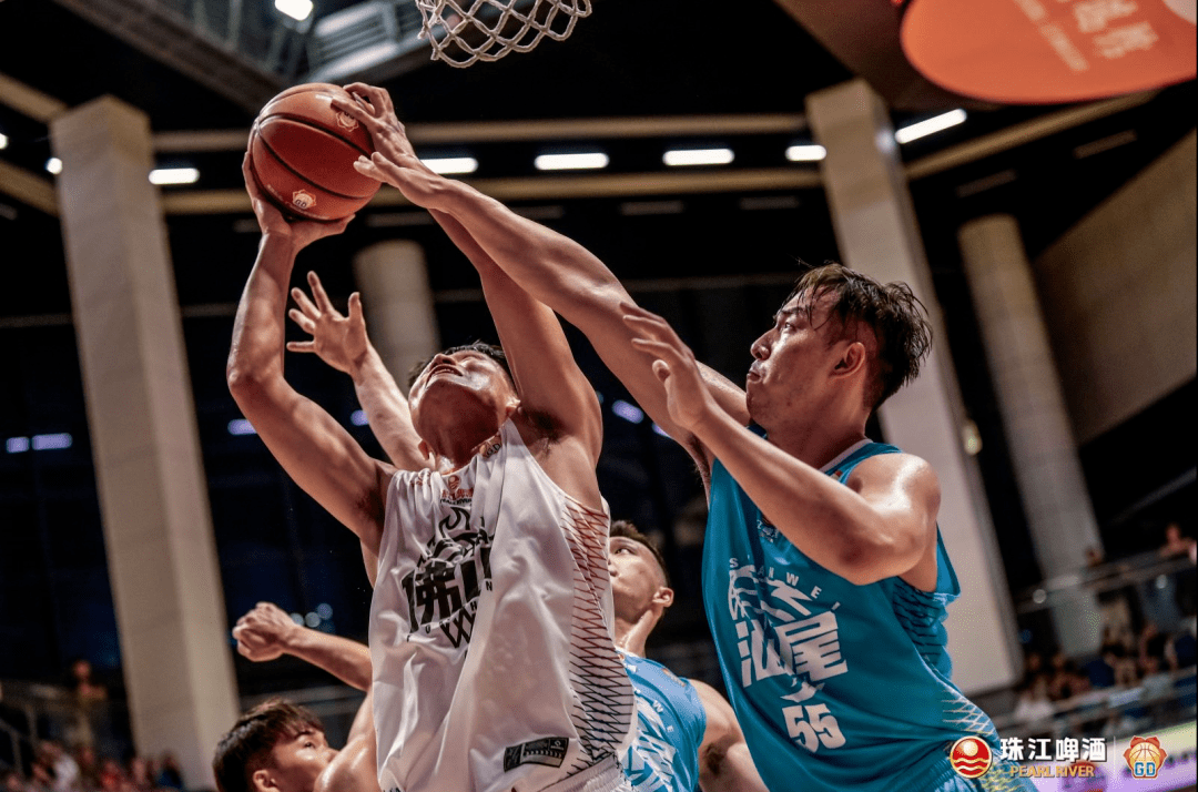 包含周末NBA常规赛前瞻：周冠宇伤情更新，广东男篮冲击连胜纪录的词条